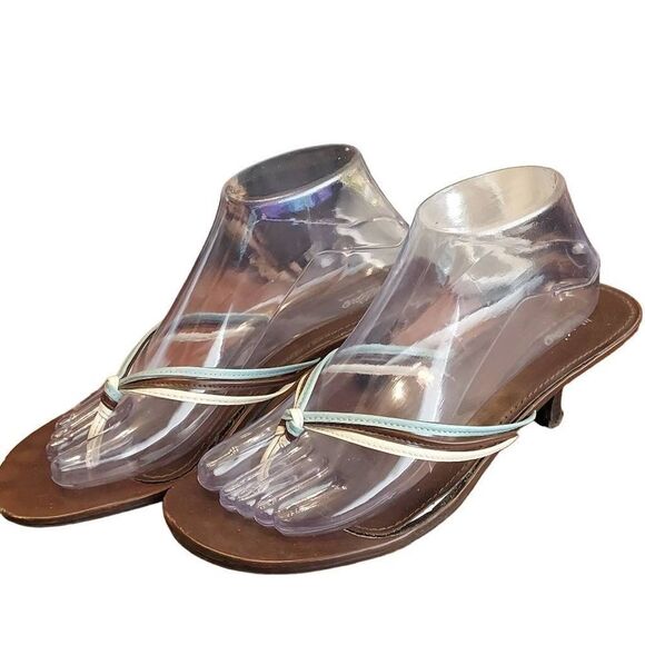 MOSSIMO 9.5 VGC BLUE AND WHITE - Picture 4 of 6